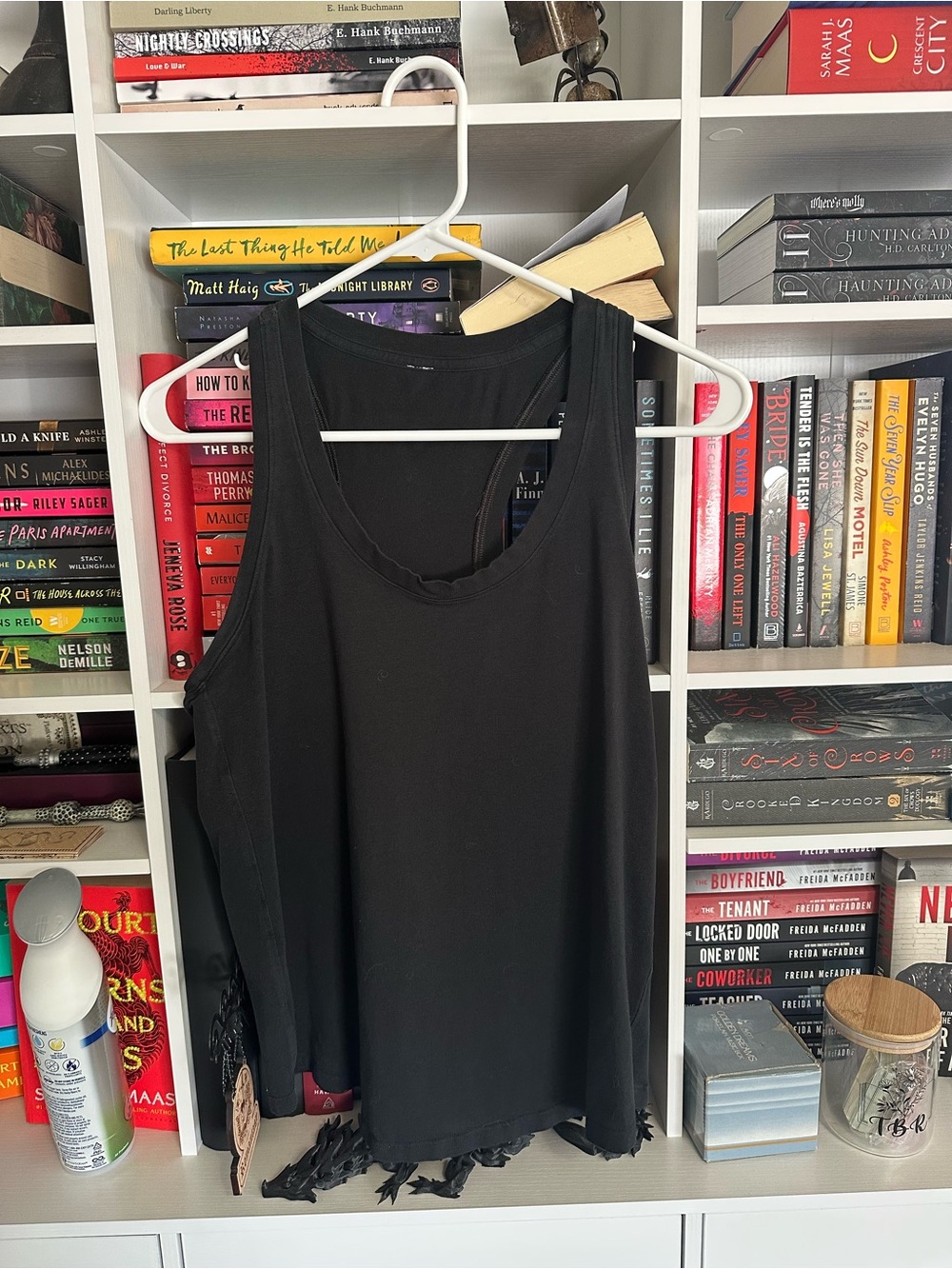 Lululemon black tank size 6